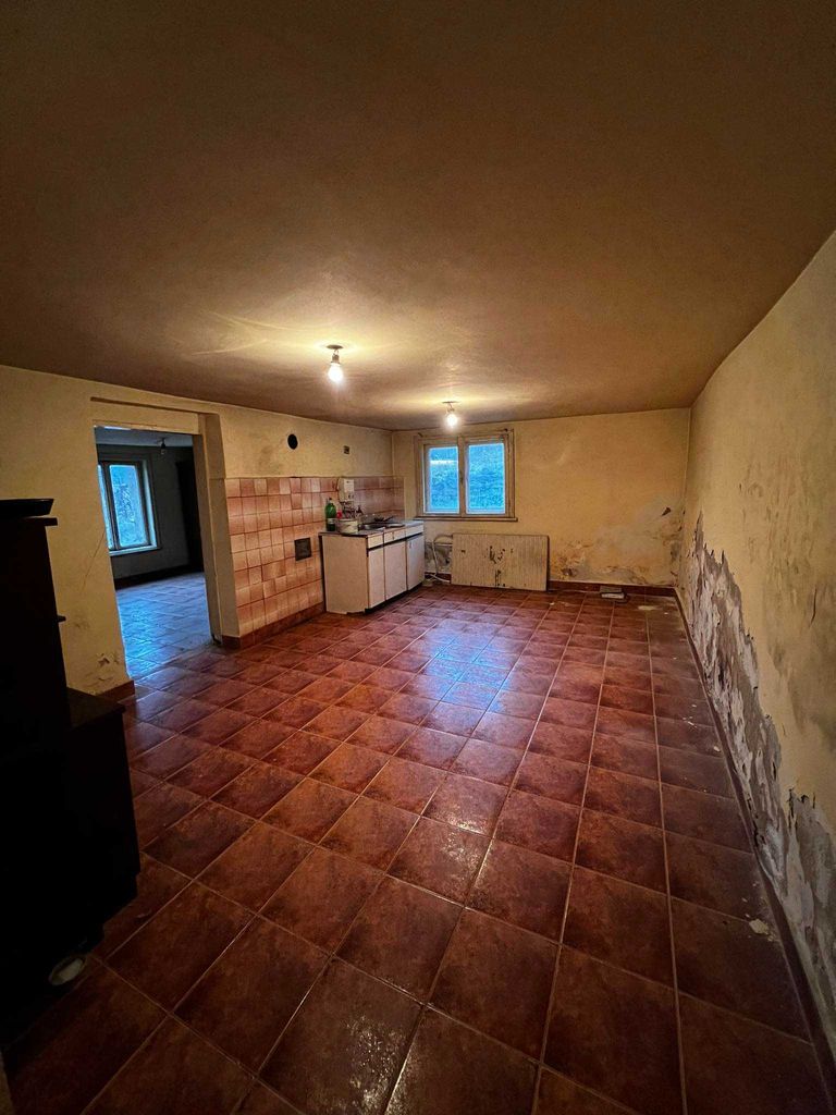 Продава се Къща в с. Томпсън, Област София-област - 228 кв.м за 406 €/кв.м - Снимка #7