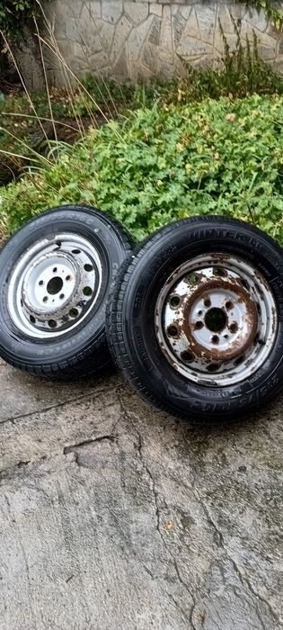 Гуми с джанти за бус Фият дукато 215 75 16 или Ивеко