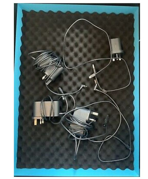 HTC Vive шлем за виртуална реалност и аксесоари