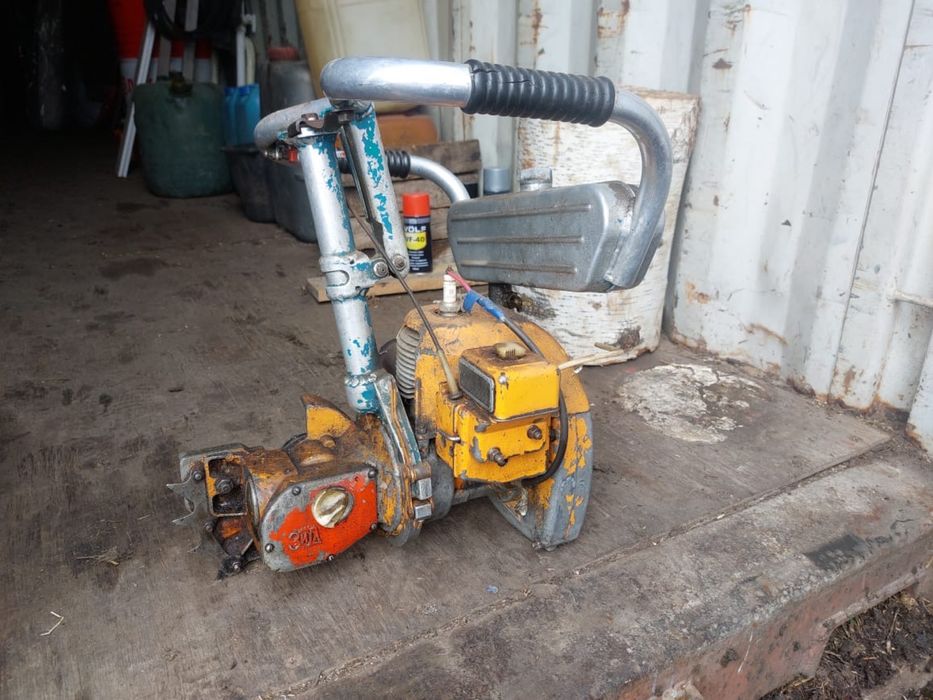 Бензопила Урал в комплекте