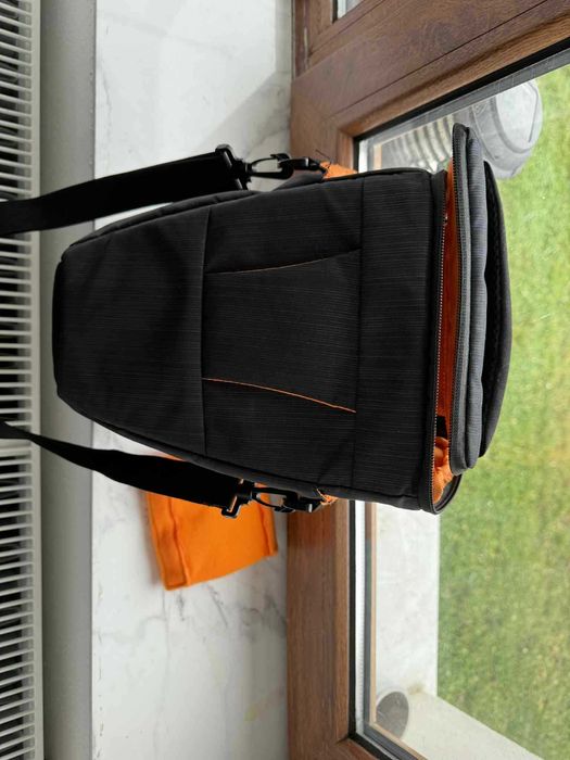 Vand Canon EOS 4000D + Obiective EF-S 18-55mm si RF 50mm f/1.8