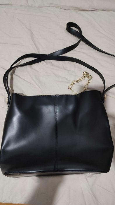 Geanta de dama din piele in stare excelenta