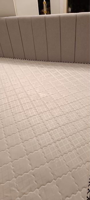 Продам кровать увеличиную двуспальную + матрас