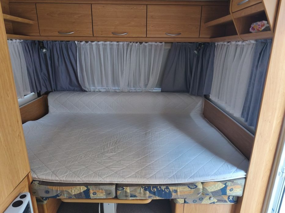 Rulotă Knaus 6 locuri, 1999, AC, cort, toaletă, încălzire, impecabilă