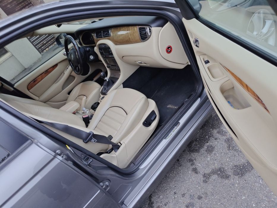 Jaguar x-type 2009 vând/schimb