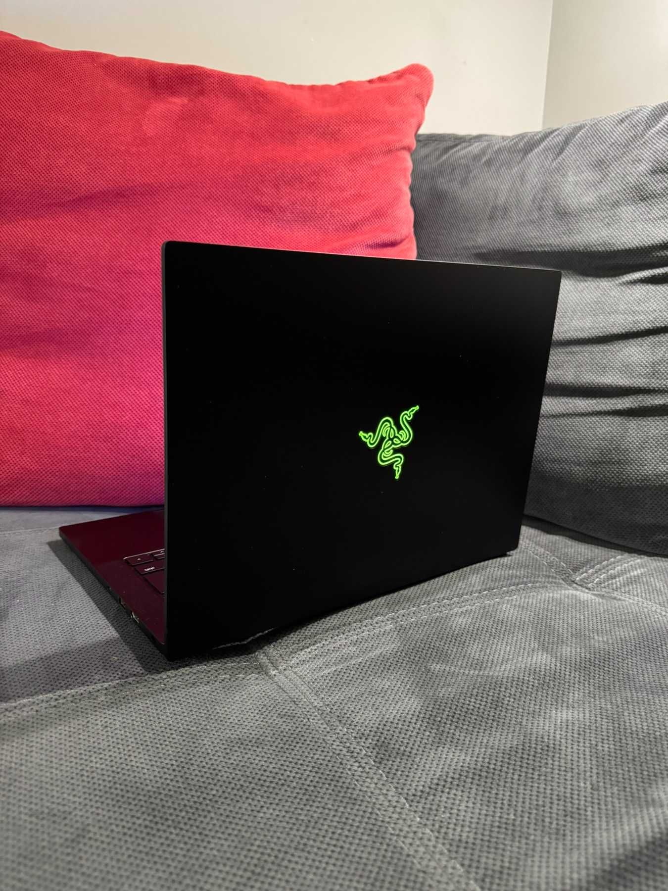 *** Като нов *** Лаптоп Razer Blade 14 Ryzen 9 7940HS RTX 4060 8GB