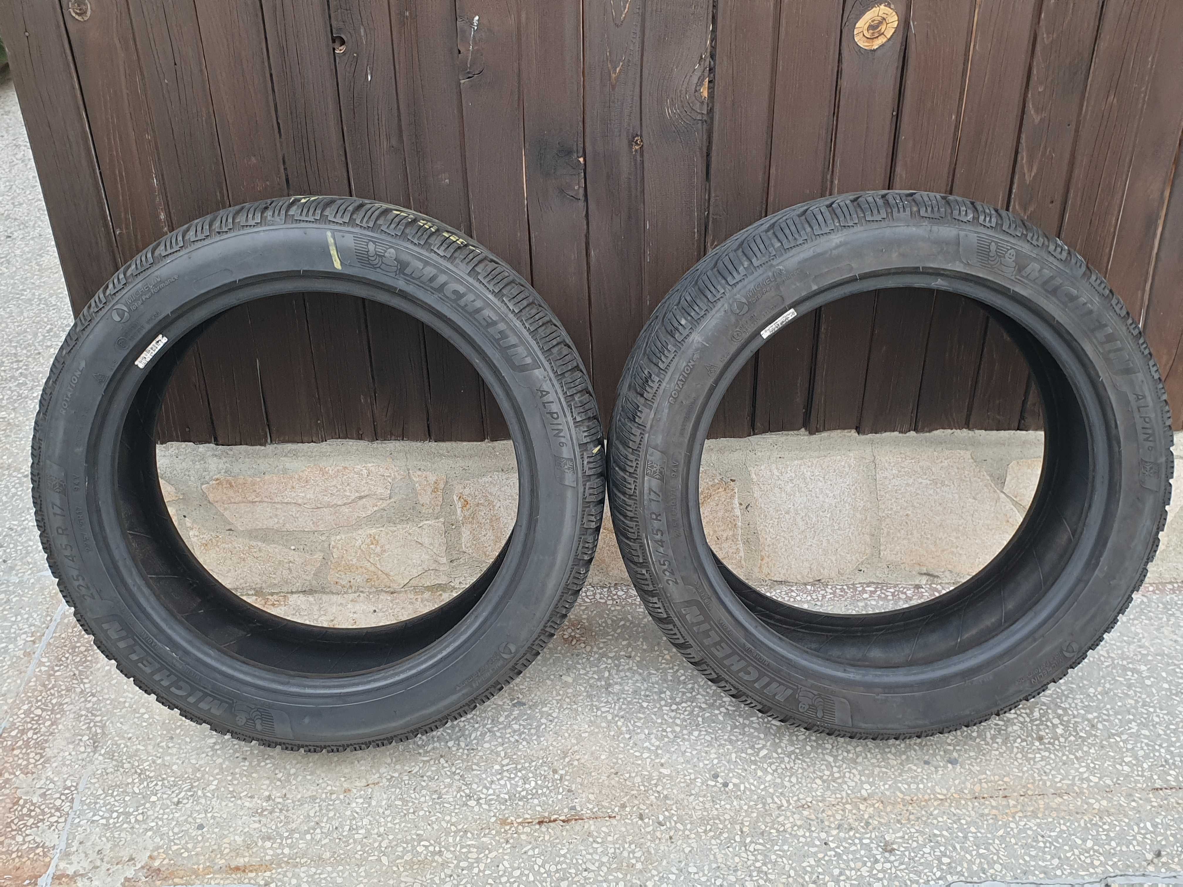 2 броя зимни гуми MICHELIN ALPIN 6 225/45 R17 94V.
