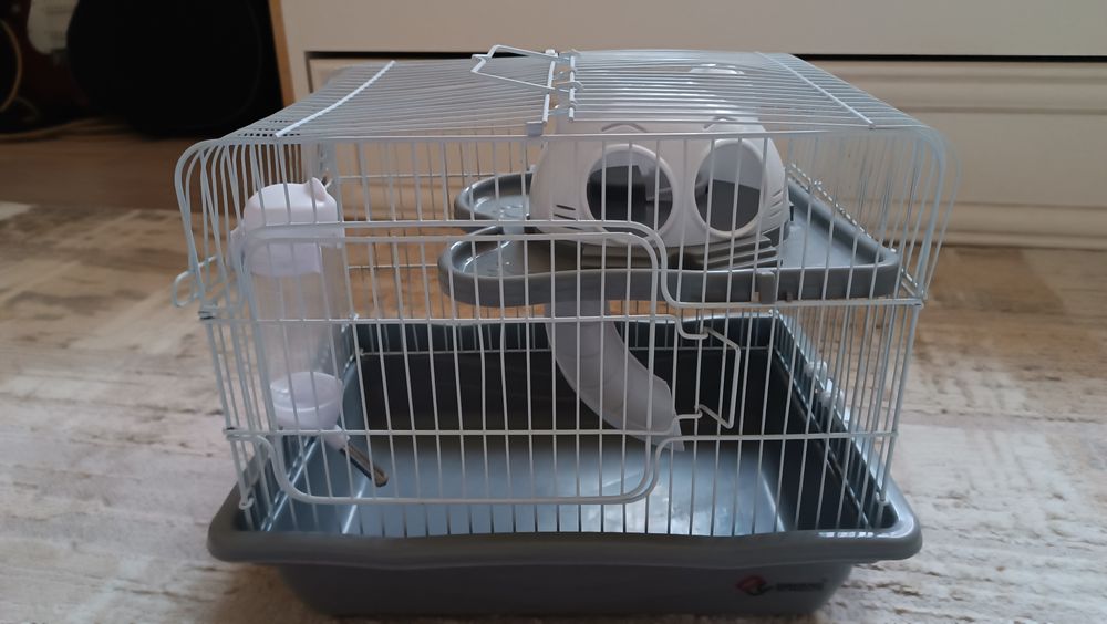 клетка для хомяка, практически новая