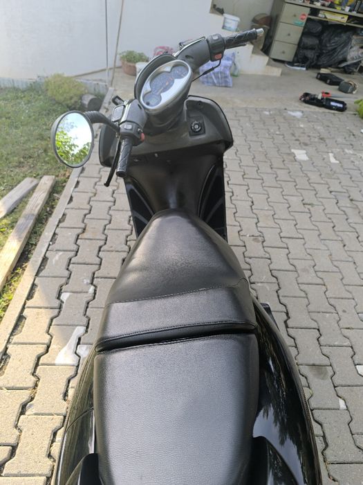 Продавам скутер Yamaha Majesty