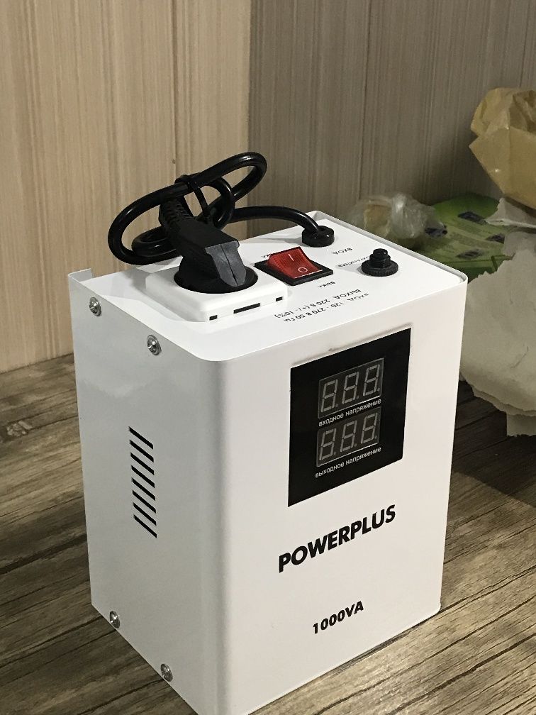 Stabilizator Powerplus 500 VA 24/7