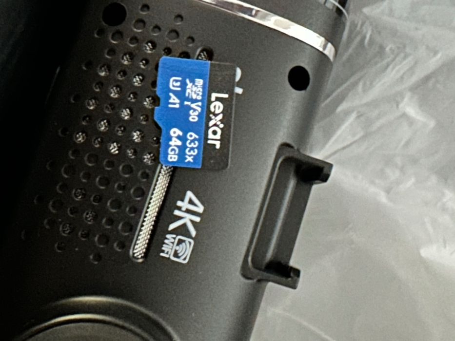 Видеорегистратор с 2 камери