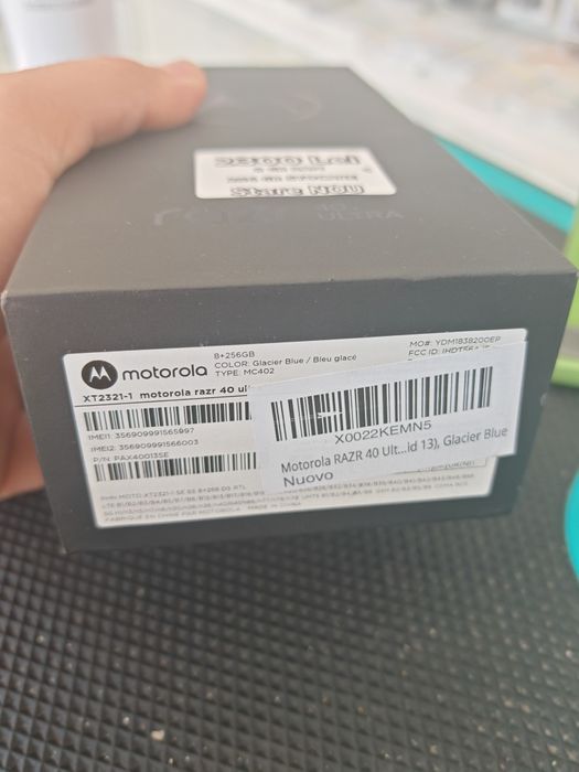 Motorola Razr 40 Ultra, 8/256 GB, Nou, Garanție