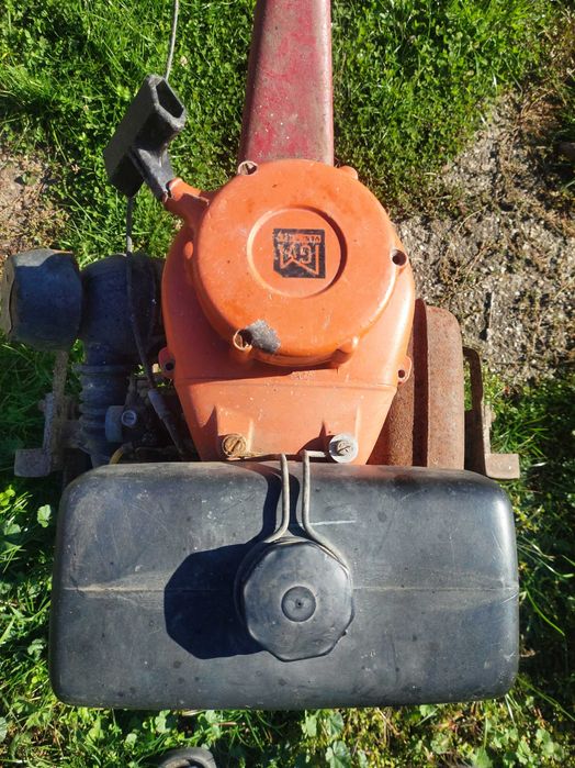 Vând motocultor MGM