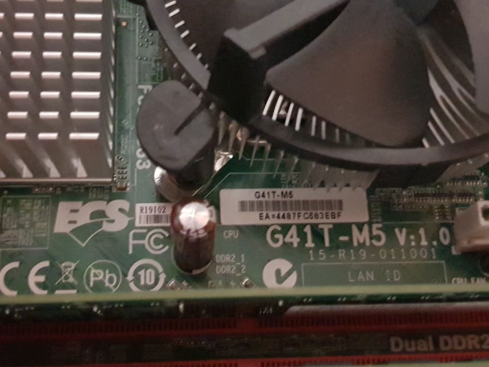 Core 2 Duo E8400 4Gb DDR2 GeForce 9800GT