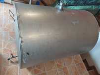 Vând butoi inox,260 litri