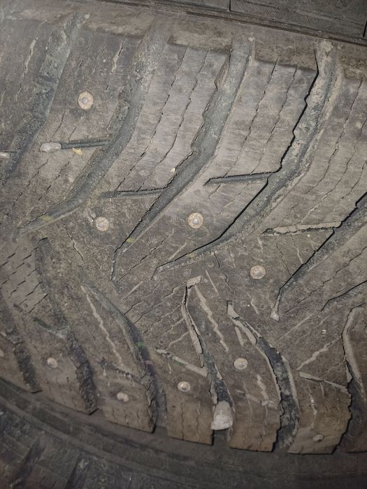 Шины зимние Kumho 225/60 R17