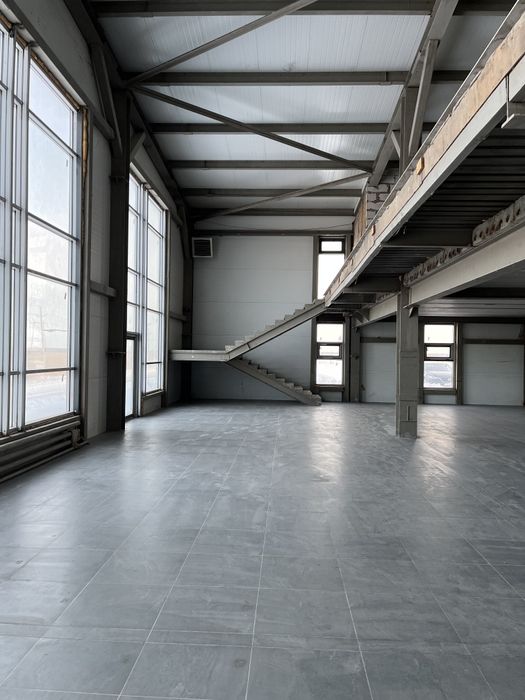 Сдаётся в аренду теплые боксы 2000кв метр