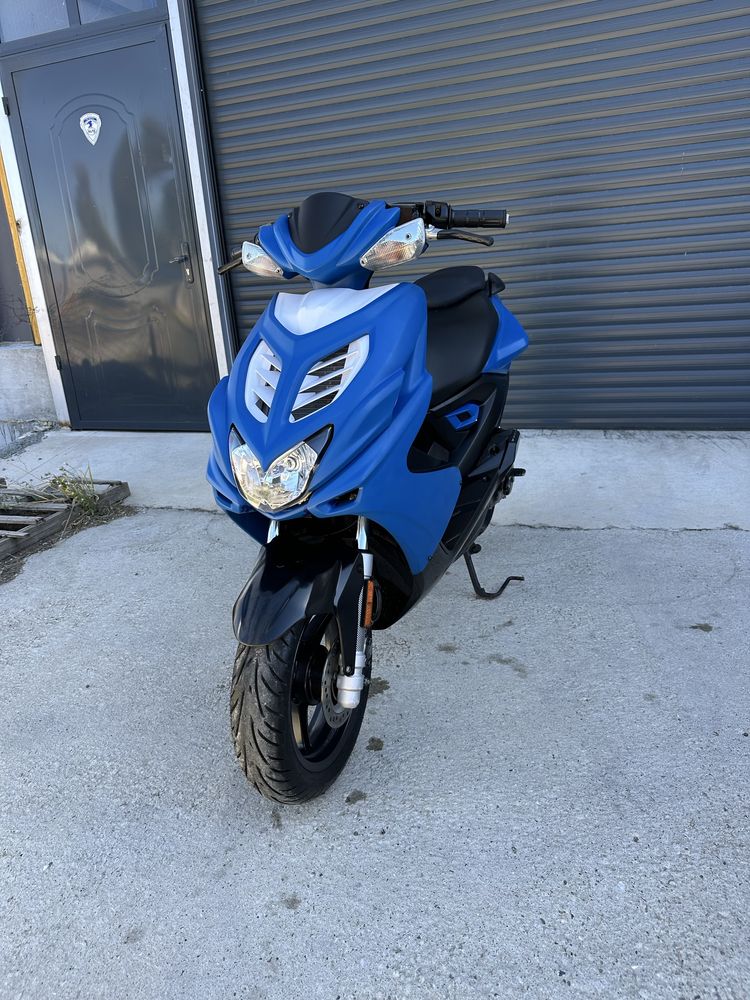 Yamaha Aerox R