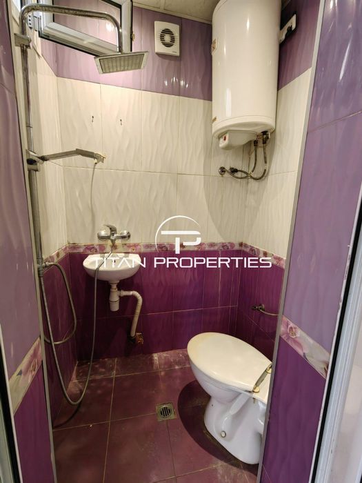 Дава се под наем Едностаен апартамент в Пловдив, Център - 25 кв.м за 190 € - Снимка #4