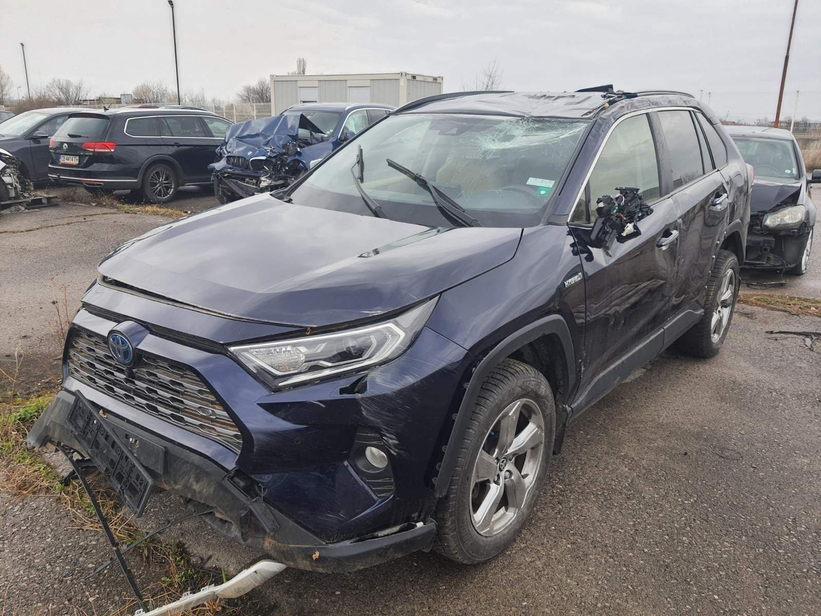 След ПТП На Части Toyota RAV4 2.5 Hybrid 2019