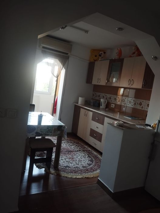 Vând apartament 2 camere decomandat zona i-uri