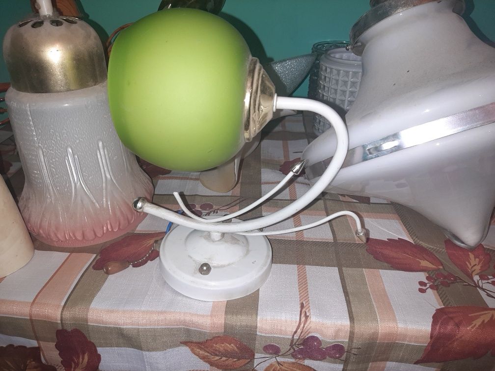 Продам люстры 6 шт