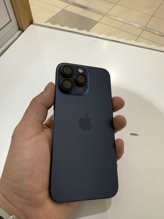 Iphone 15 pro max 256 blue