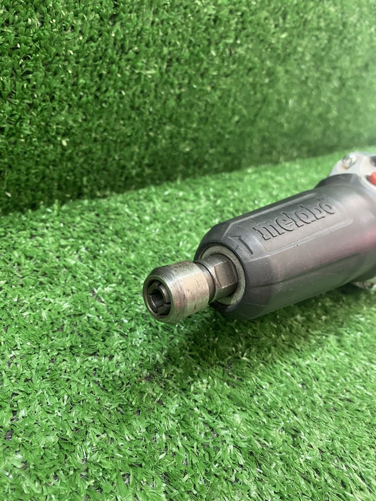 Прав шлайф с регулаж на оборотите  Metabo GE 710 Plus