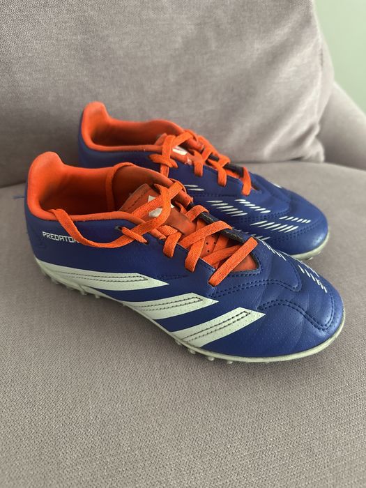 Ghete fotbal adidas predator