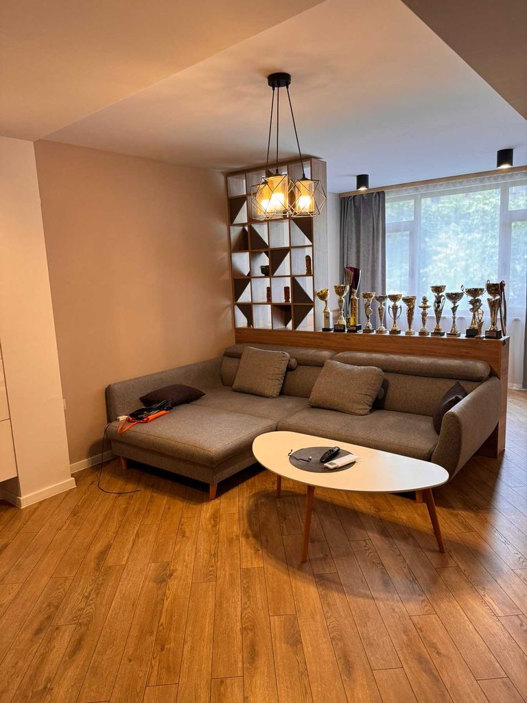 Дава се под наем Едностаен апартамент в Казанлък - 40 кв.м за 357 € - Снимка #1