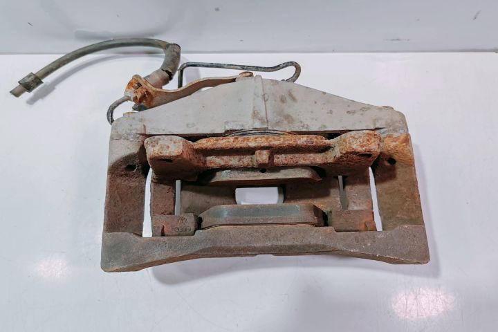 Etrier  dreapta 11810260012 Audi A6 4F/C6