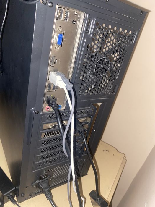 igravoy kompyuter sotiladi