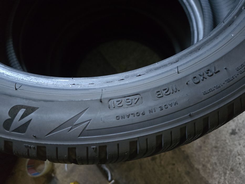 Bridgestone 215/45 R18 93V MS iarnă