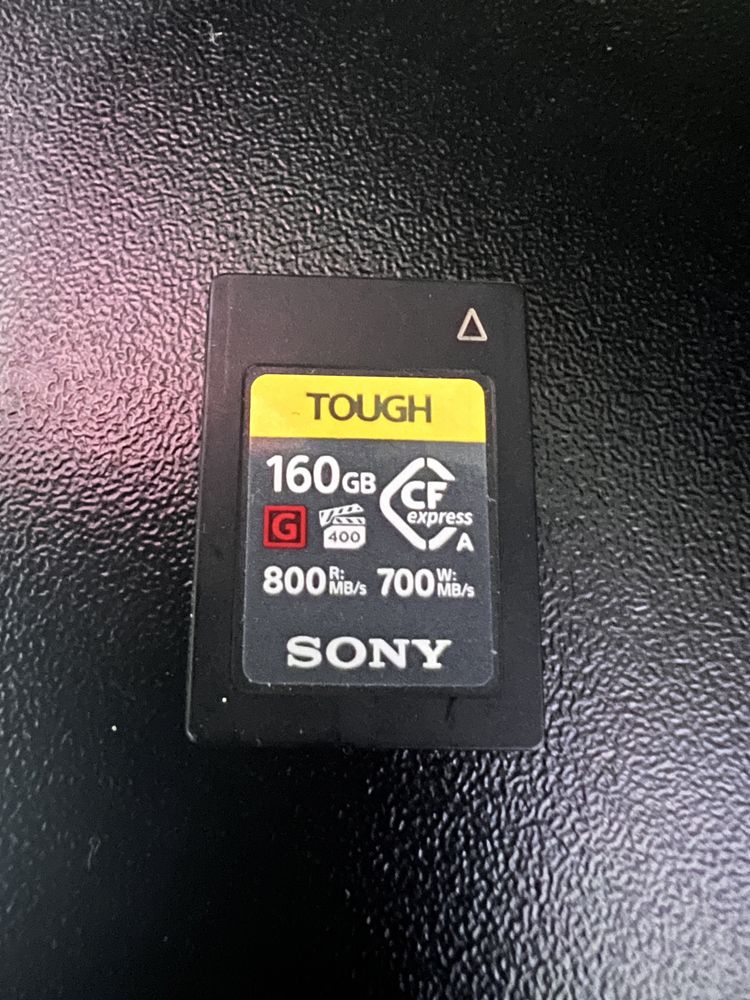 Card  SONY tough