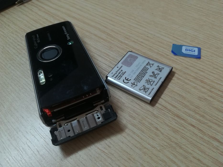 Sony Ericsson K850i de colectie! Necodat stare buna, camera Cybershot