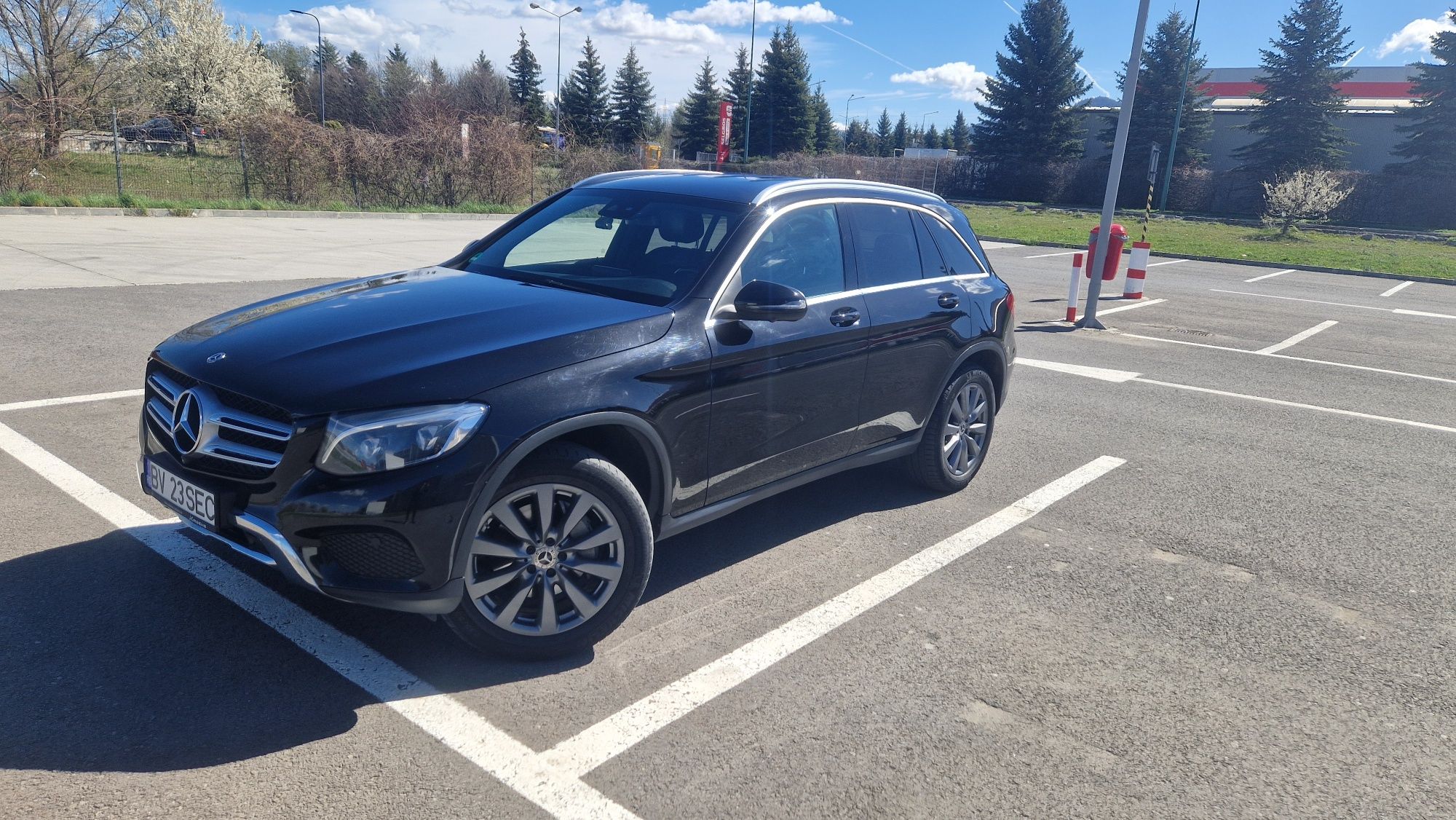 Mercedes GLC 250D 4Matic Pachet Off-Road AMG