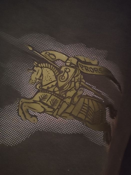 Burberry блуза закупена в португалия