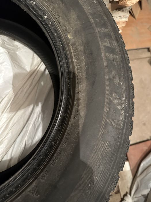Шины зимние bridgestone 265/65/R17