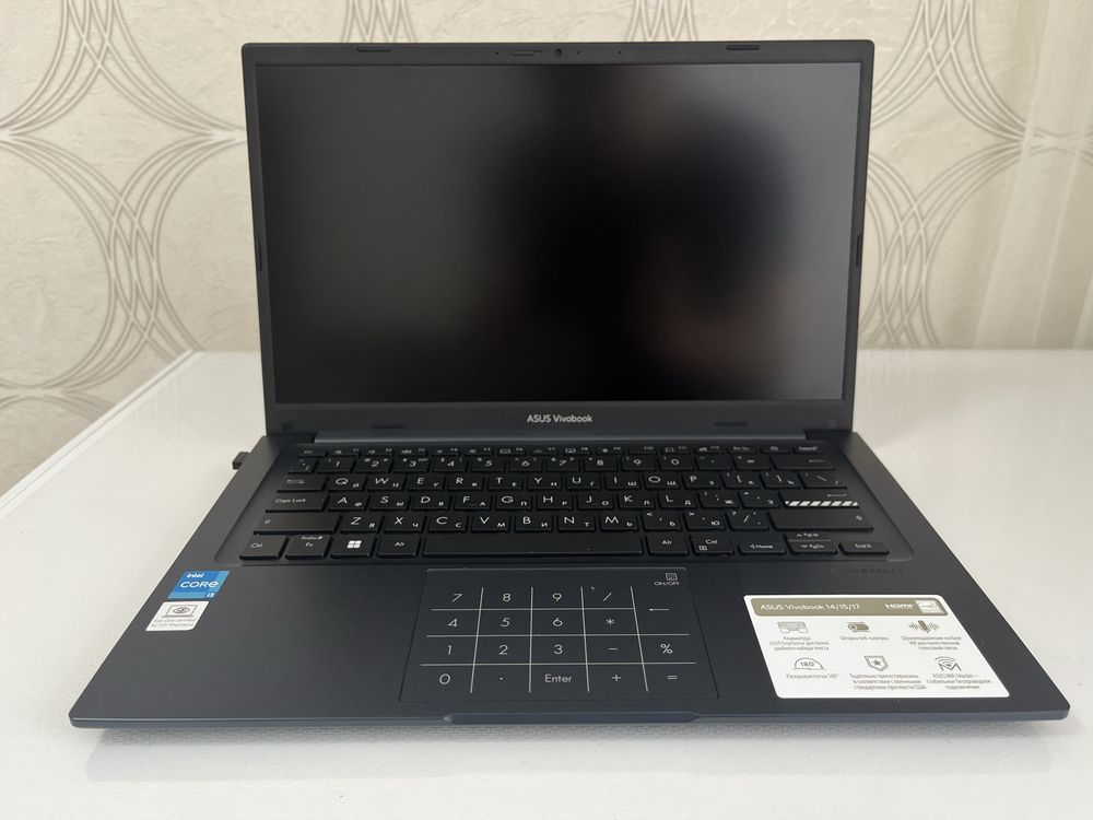 Продам Asus Vivobook 14,абсолютно новый!