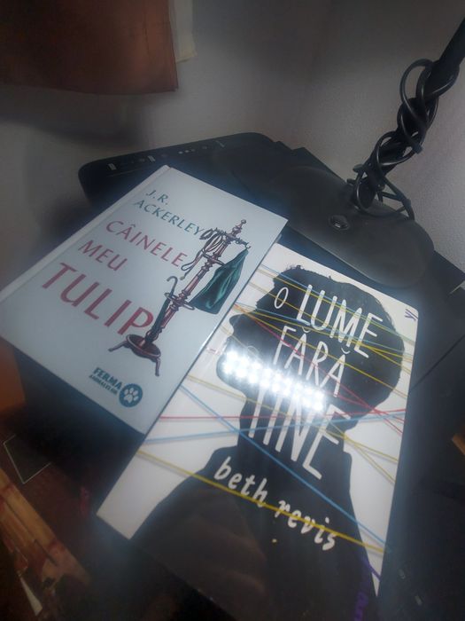 Cărți noi de vânzare