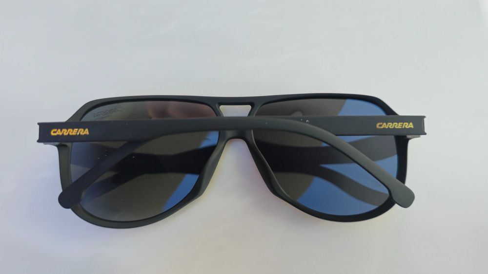 Ochelari de soare Carrera model nou