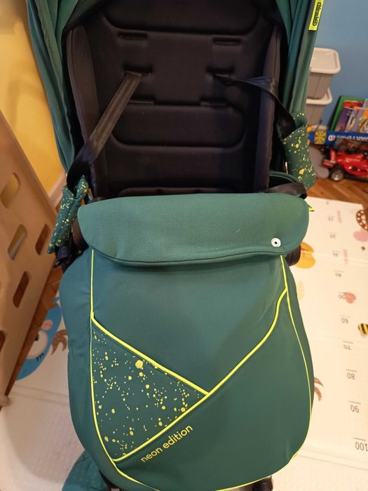 Чиполино Елит Авокадо, детска количка с три коша включени в цената.