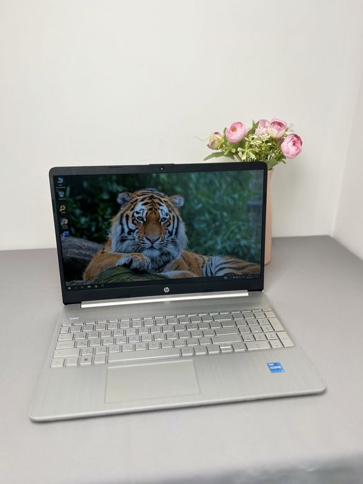 • Ноутбук HP 15 i3 11Th Gen| 8Gb| SSD 128Gb|15.6"FullHD| Win11 |
