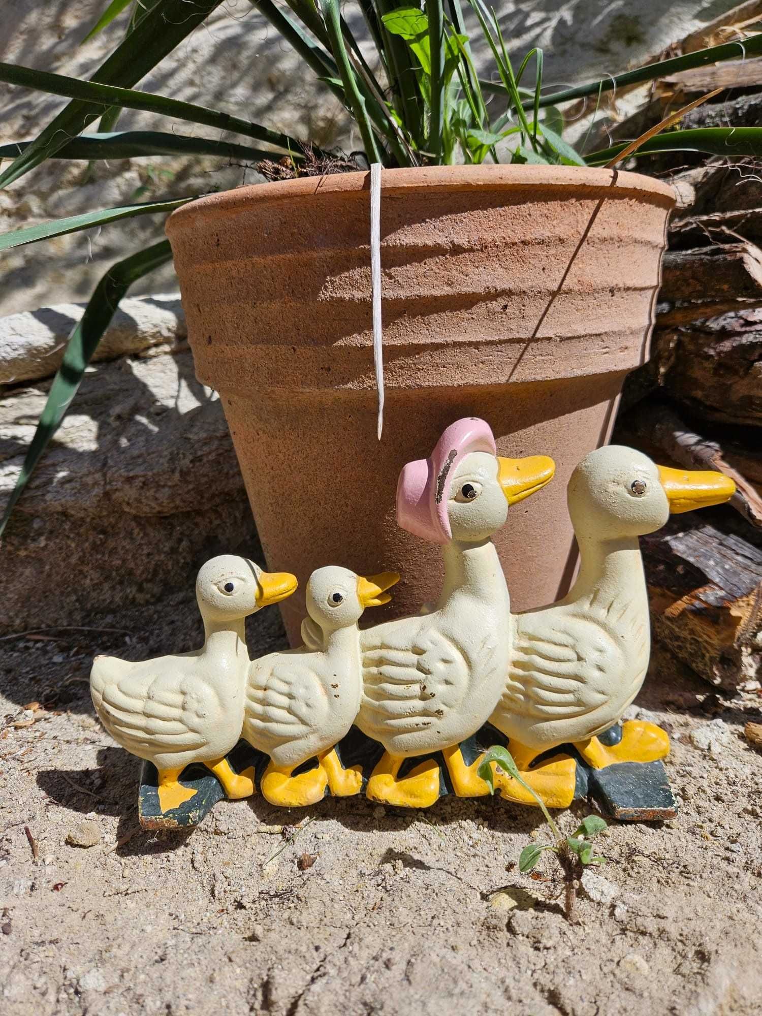 Antique duck family 60`Opritor Usa/ Decor - Fonta - Vintage Wonderland