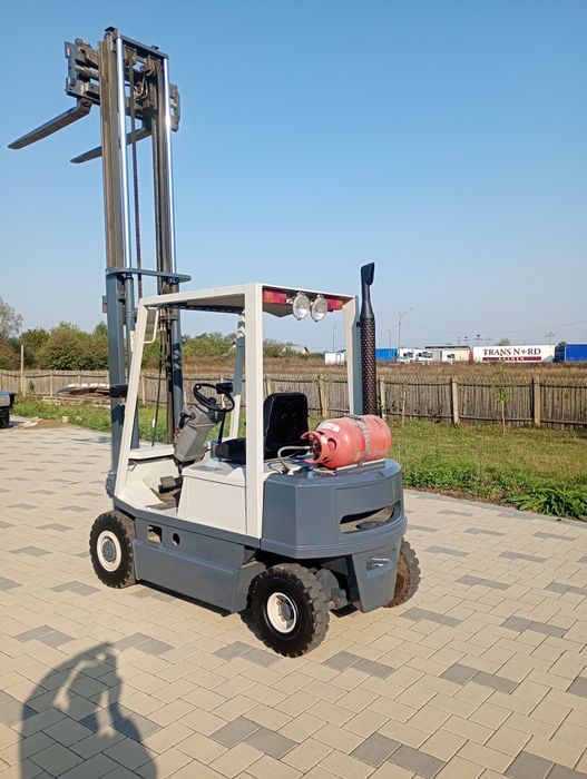 Motostivuitor Kalmar 3.5tone masa proprie ridica 2.5tone GPL translați