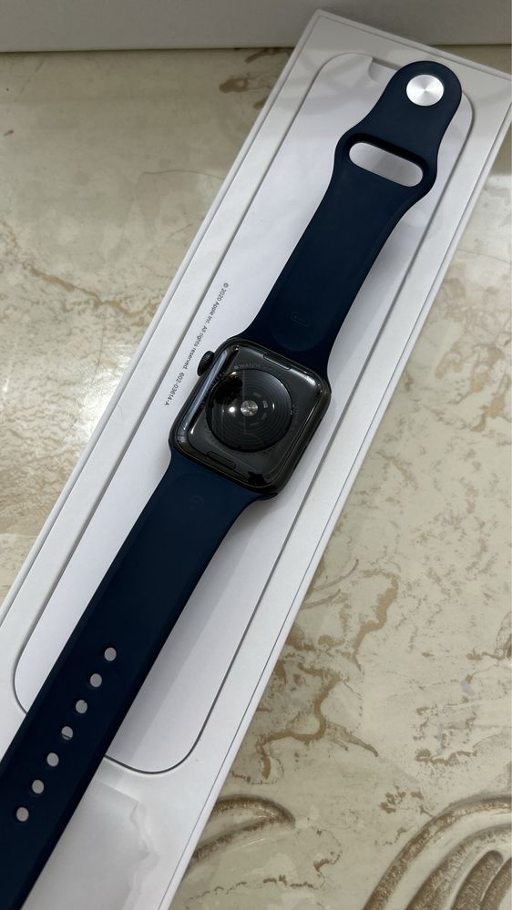Ассаламу Алейкум! Продается Apple watch SE