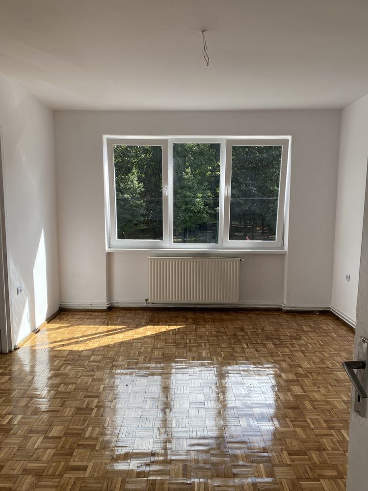 Proprietar vand apartament 4 camere decomandat zona Lidl, Coresii