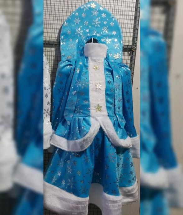 Продам новогодние костюмы