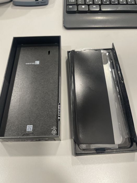 Samsug Galaxy z Flip 4