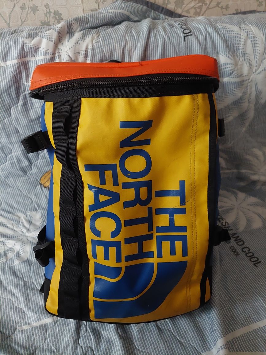 Рюкзак the north face